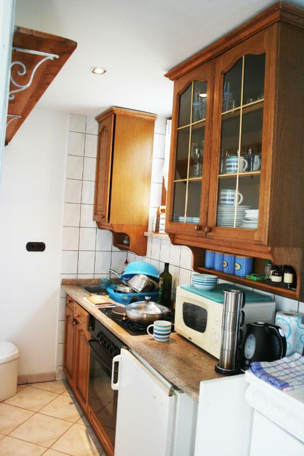 Apartment Azriel Vir Eksteriør billede