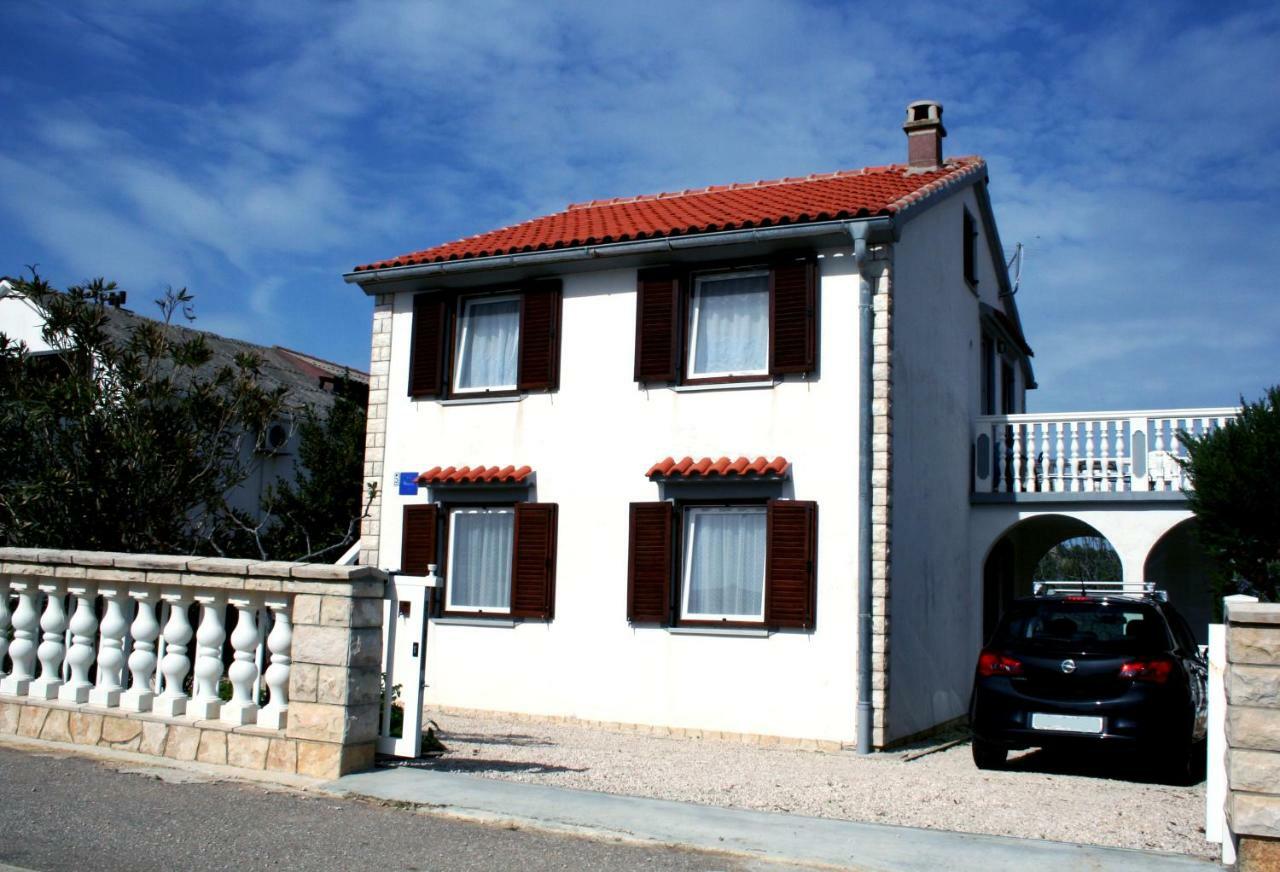 Apartment Azriel Vir Eksteriør billede